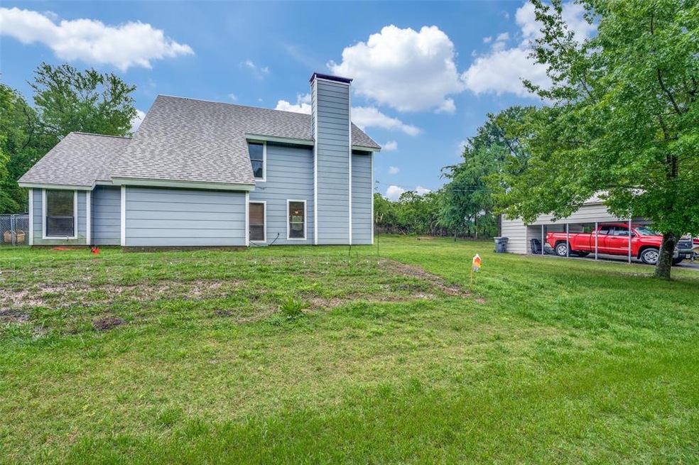 366 Pecan Dr, Pottsboro, TX 75076 - photo 1