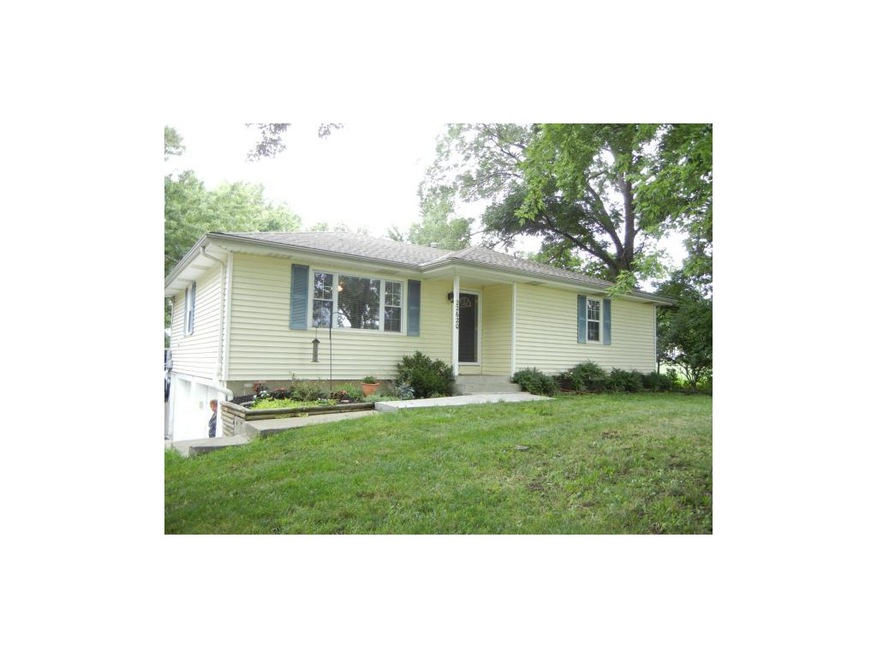 Easy care vinyl siding