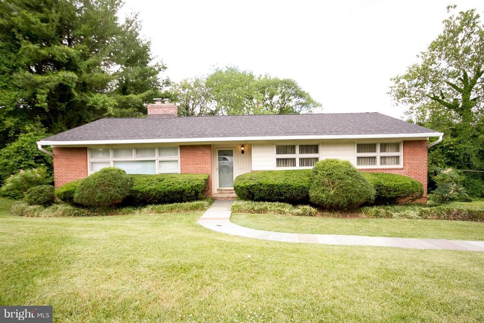 7808 Ruxway Rd, Towson, MD 21204 - photo 1