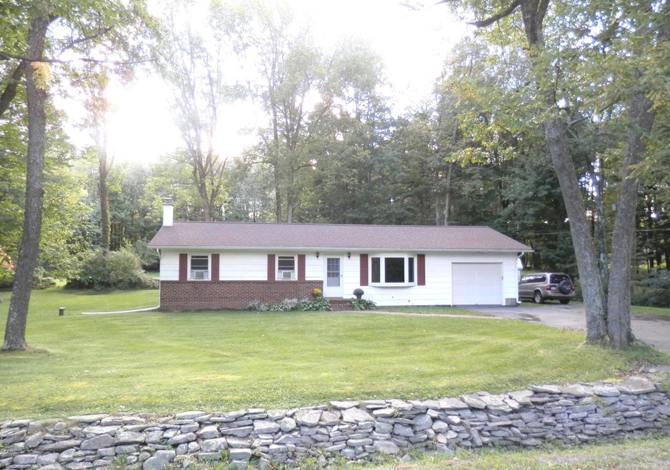 945 Bethany Turnpike, Honesdale, PA 18431 - photo 1