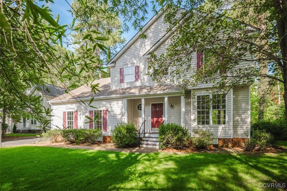 View of front of home featuring a front yard