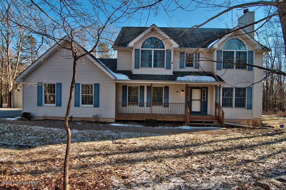 319 Cascade Dr, Effort, PA 18330 - photo 1