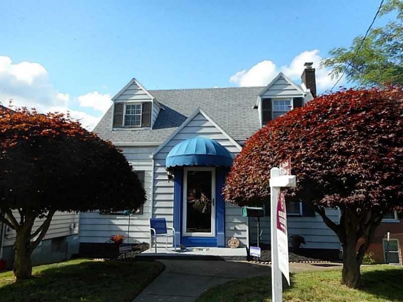 Exterior Front. Welcome to 225         Lenawee Ave