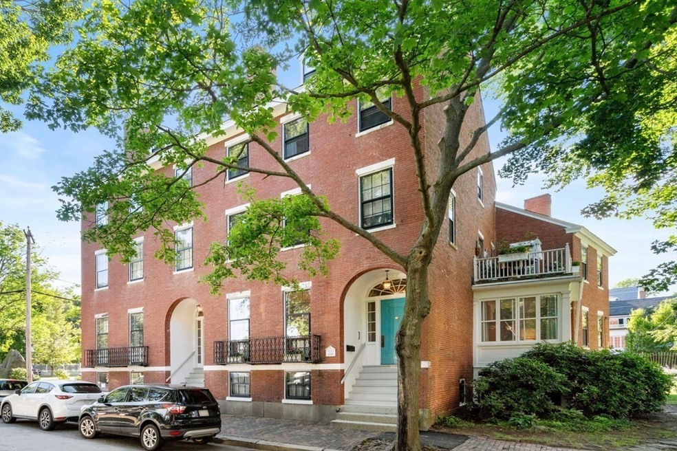 41 Washington Square unit 1, Salem, MA 01970 - photo 1