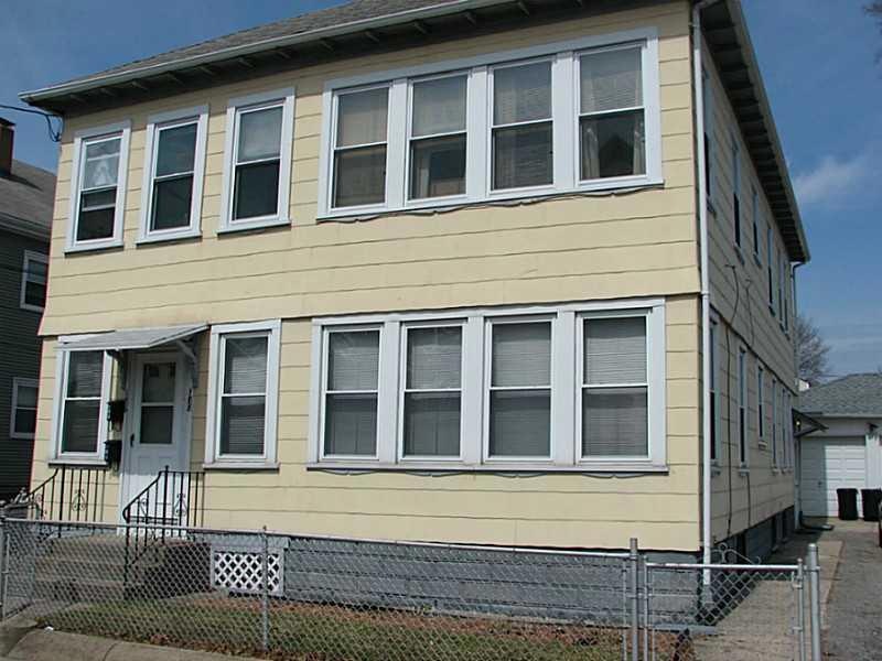 186 Hughes Ave, Pawtucket, RI 02861 - photo 1