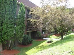 1590 Alta Dr unit 18, Whitehall, PA 18052 - photo 1