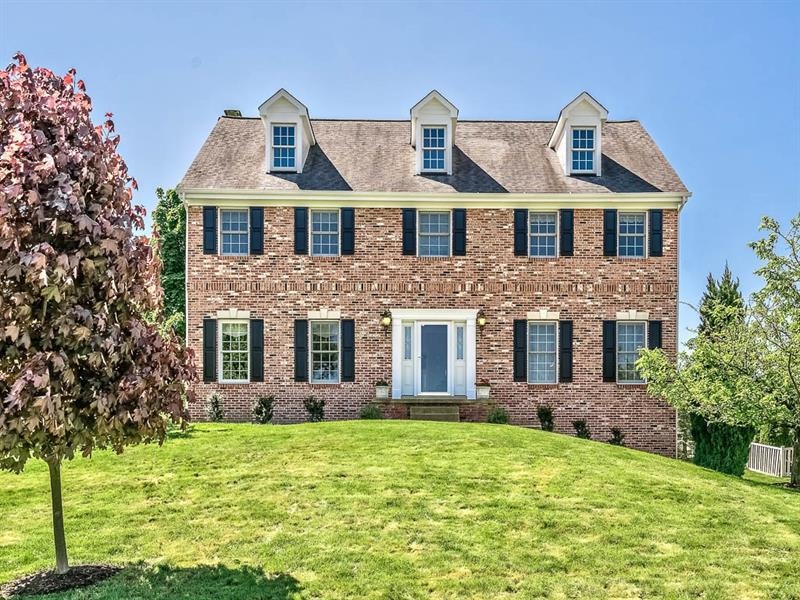 Pristine updated 4 Bedroom 2.5 Bath 3-Sides Brick 