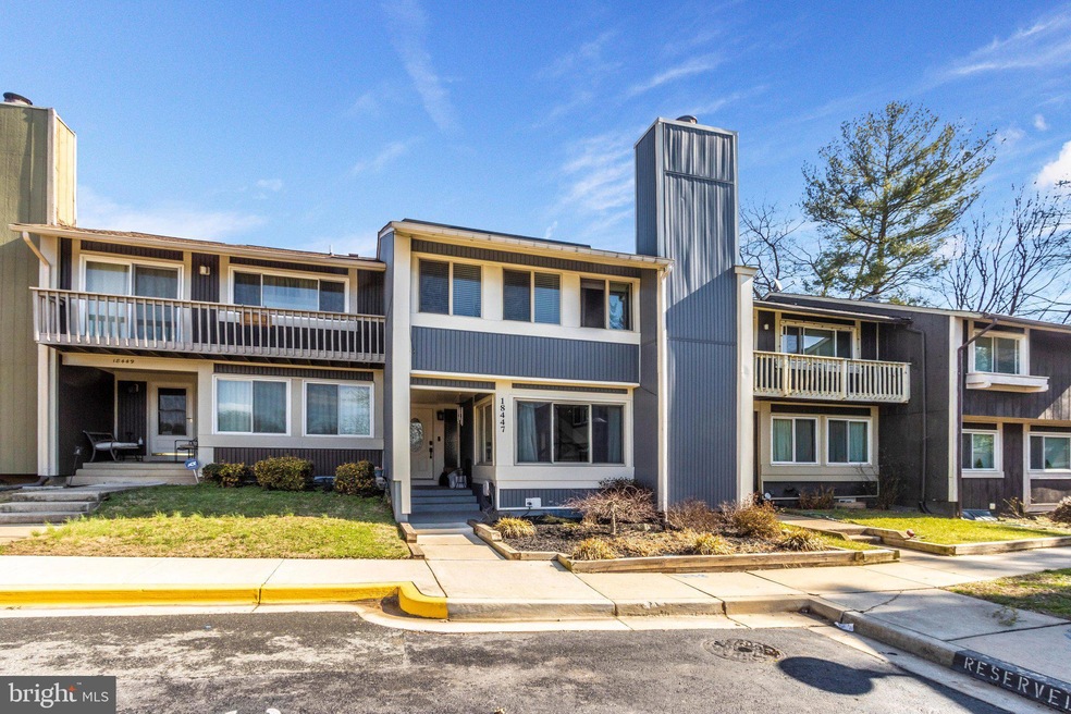 18447 Stone Hollow Dr, Germantown, MD 20874 - photo 1