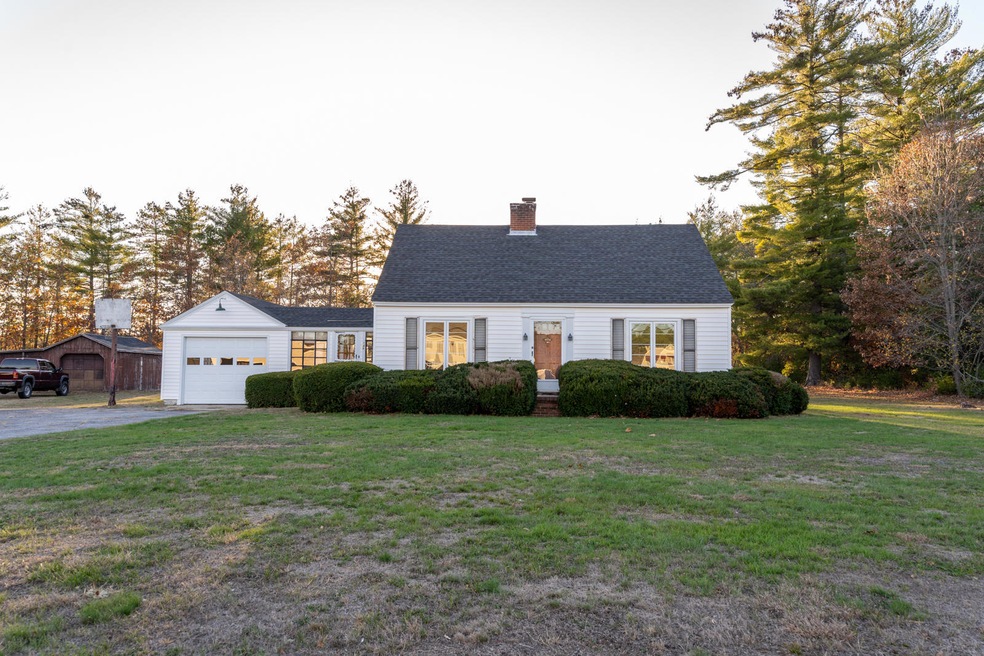 148 Chestnut Hill Rd, Rochester, NH 03867 - photo 1