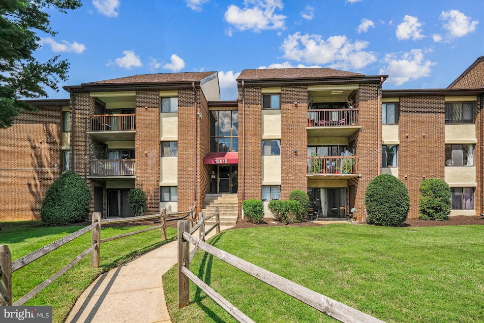 15615 Dorset Rd unit 102, Laurel, MD 20707 - photo 1
