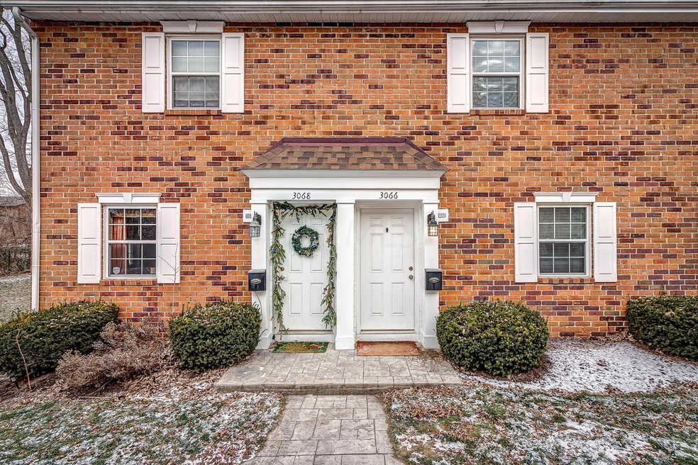02 - 3066 Dorris Avenue-1.jpg