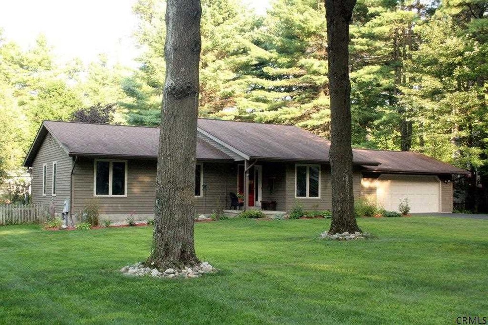 25 Rolling Hills Dr, Gansevoort, NY 12831 - photo 1