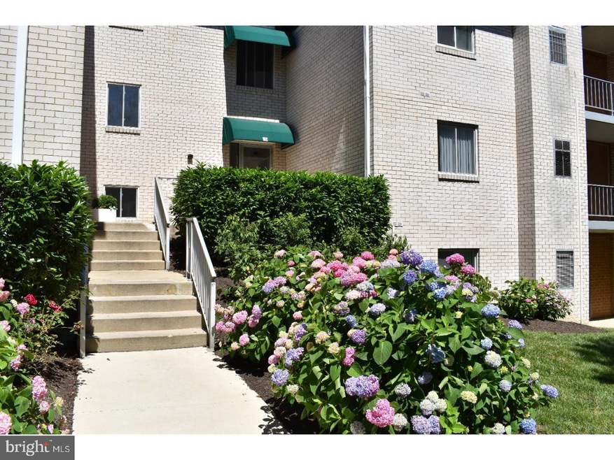 7 Rockford Rd unit E22, Wilmington, DE 19806 - photo 1