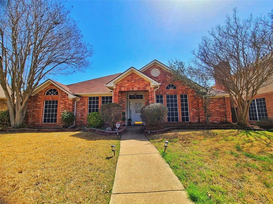 6406 Debbie Cir, Rowlett, TX 75089 - photo 1