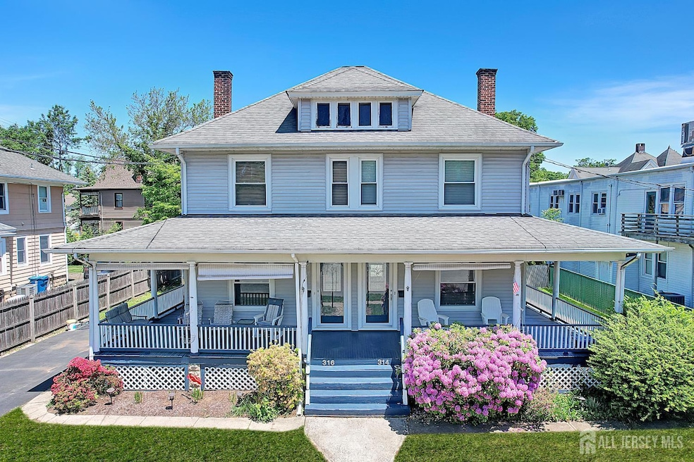 For Rent $2,600/month