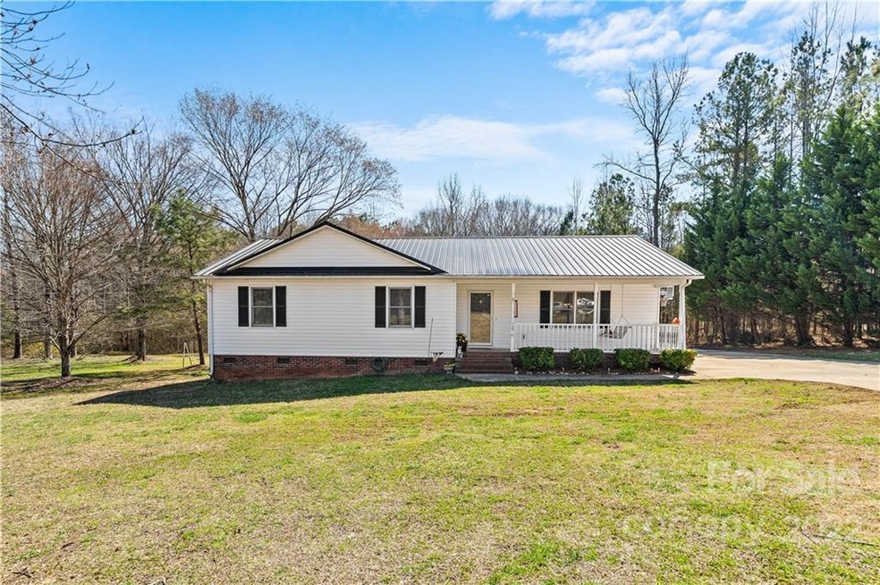 2476 Filbert Hwy, Clover, SC 29710 - photo 1