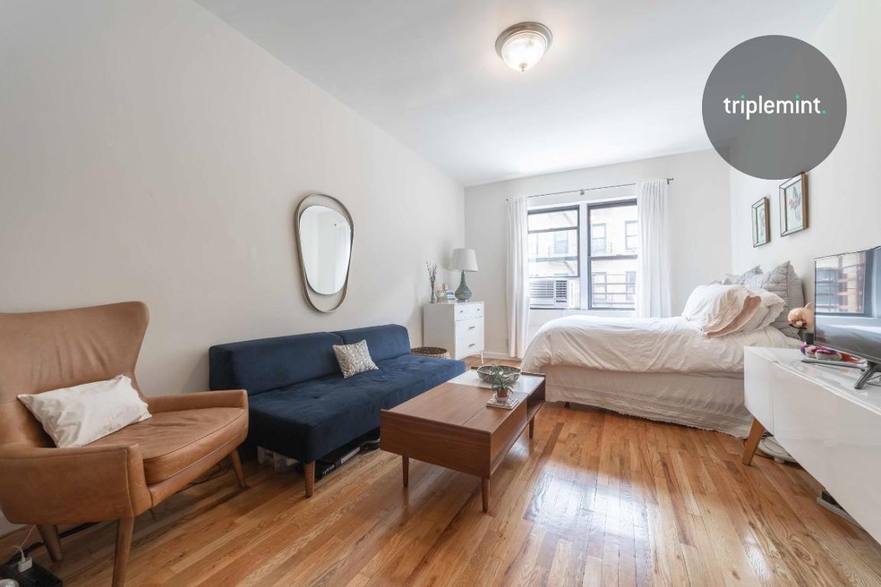 527 E 88th St unit 3-A, New York, NY 10128 - photo 1