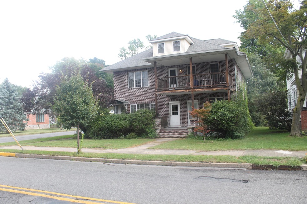 128 Broad St, Stroudsburg, PA 18360 - photo 1