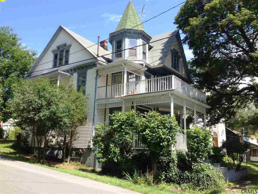 14 S Franklin St, Athens, NY 12015 - photo 1