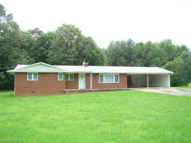 550 Foxfire Rd, Asheboro, NC 27205 - photo 1