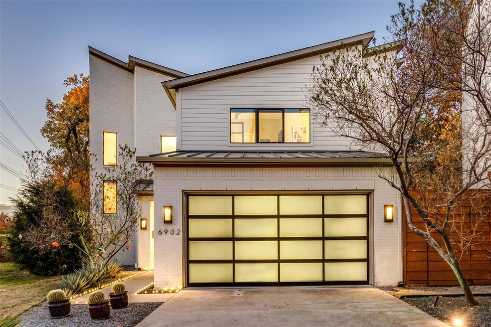 6902 Chantilly Ln, Dallas, TX 75214 - photo 1