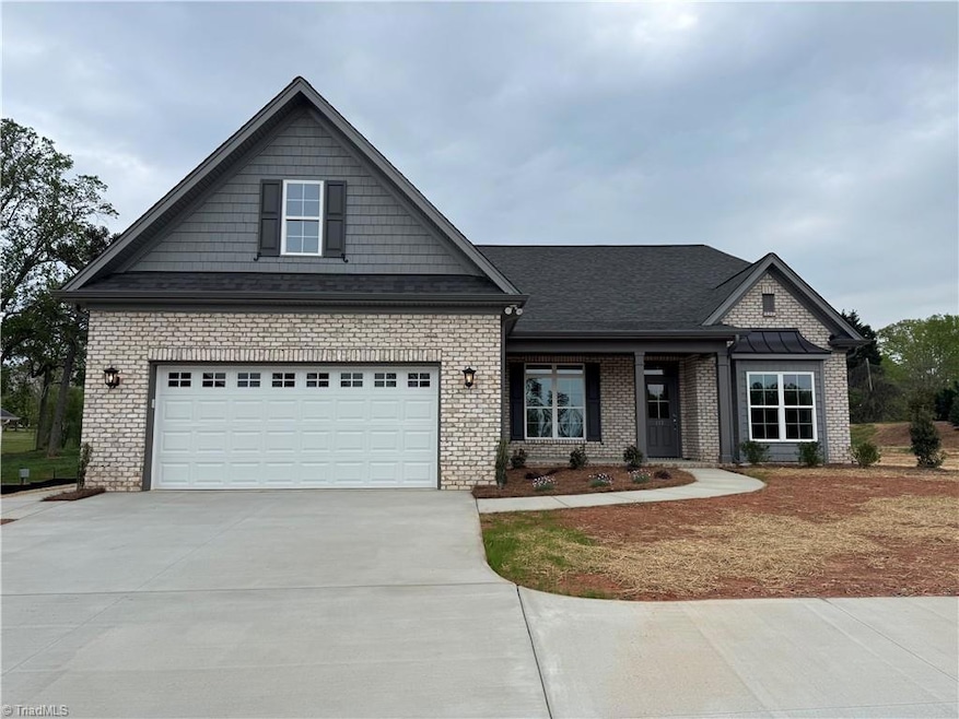 Sold $550,435 • Co-Listing Agent