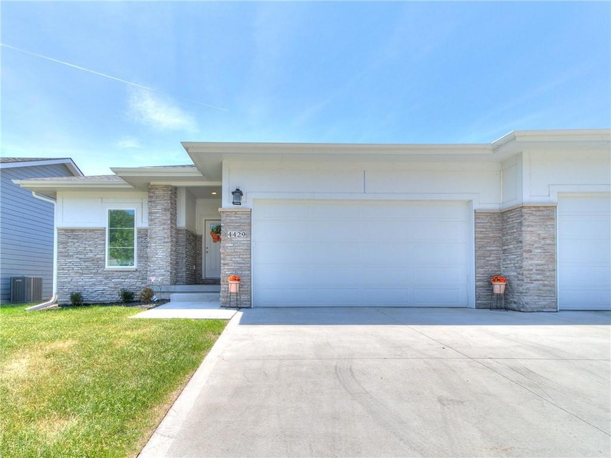 4429 Lower Beaver Rd, Des Moines, IA 50310 - photo 1