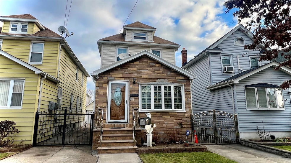 Sold $805,000 • Co-Listing Agent