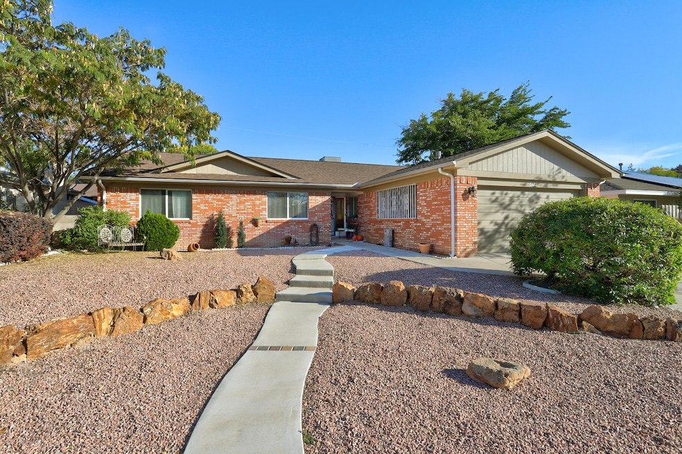 2900 Indiana St NE, Albuquerque, NM 87110 - photo 1
