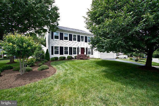 3208 Brynwood Place, Herndon, VA 20171 - photo 1