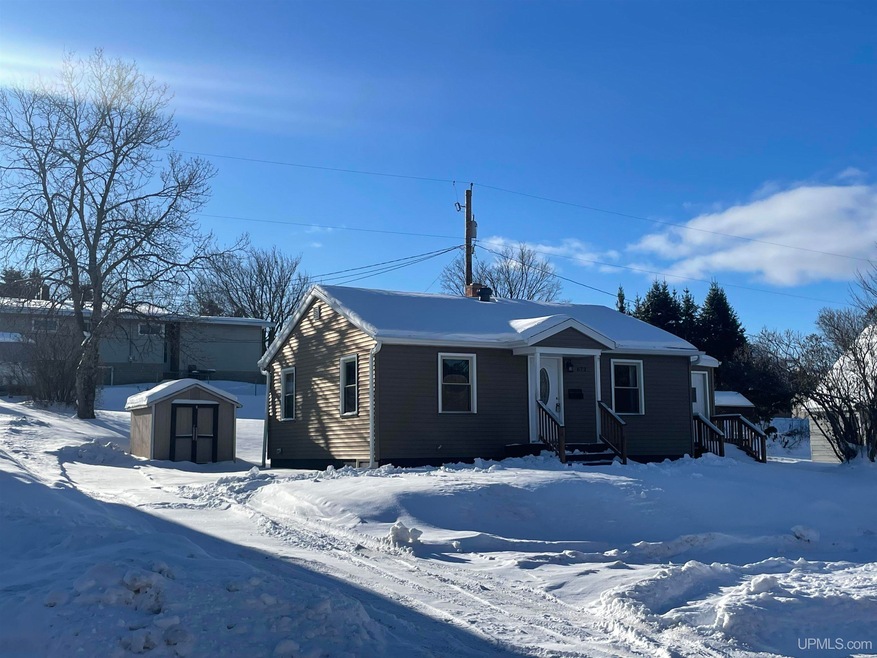 672 Poplar St, Ishpeming, MI 49849 - photo 1