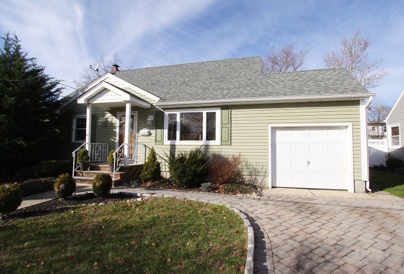 526 Exeter Rd, Linden, NJ 07036 - photo 1