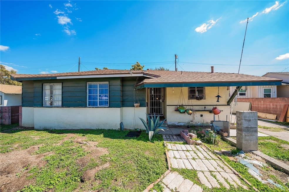 10720 Sherman Grove, Sunland.  Offers 3 bedrooms 1.5 bathrooms with 1,364 square feet on a 6,909 lot.