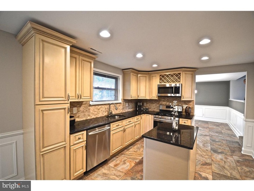 909 Forbes St, Blackwood, NJ 08012 - photo 1