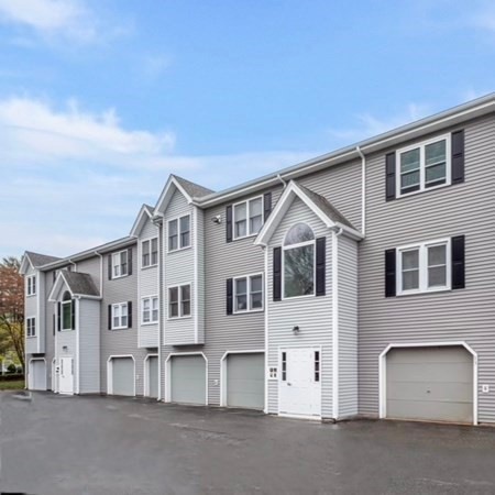 64 Tennis Plaza Rd unit 13, Dracut, MA 01826 - photo 1