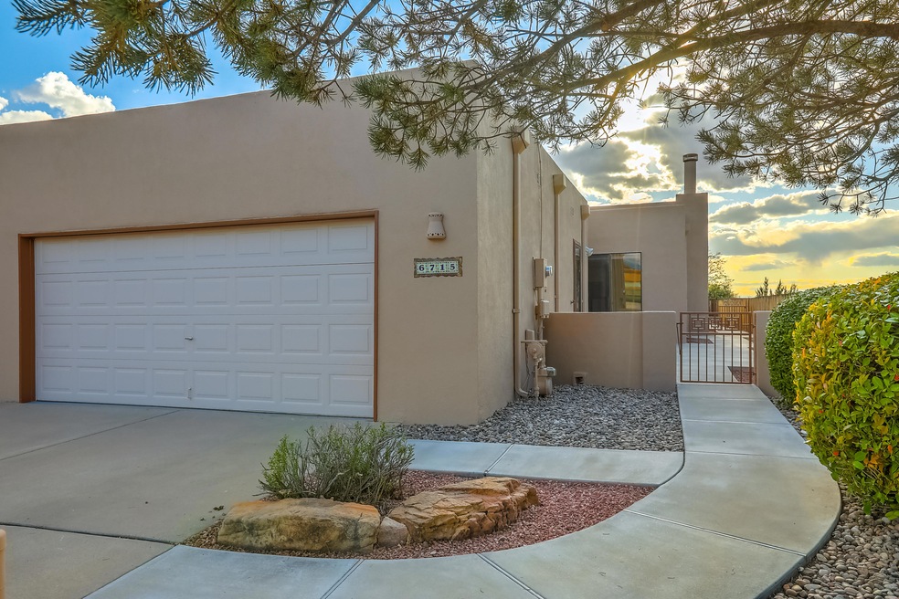 6715 Ruby St NE, Albuquerque, NM 87109 - photo 1