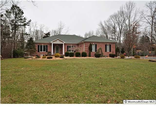 460 W Farms Rd, Farmingdale, NJ 07727 - photo 1