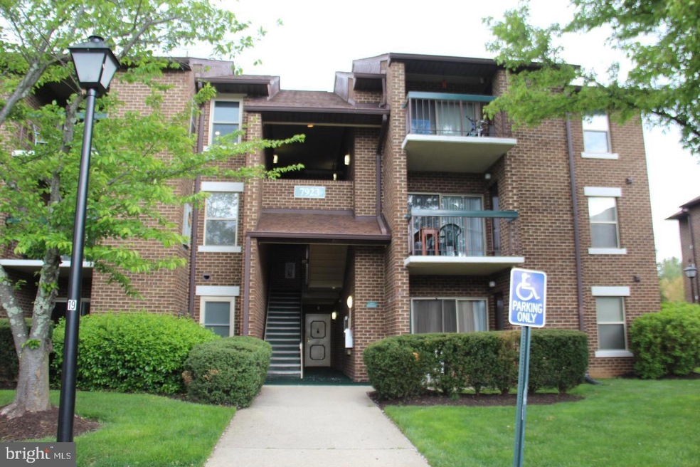 7923 Coriander Dr unit 303, Gaithersburg, MD 20879 - photo 1