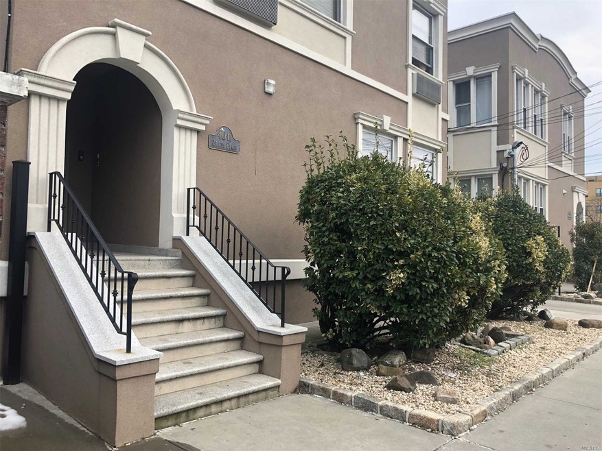 40-11 214th Place unit 1, Bayside, NY 11361 - photo 1