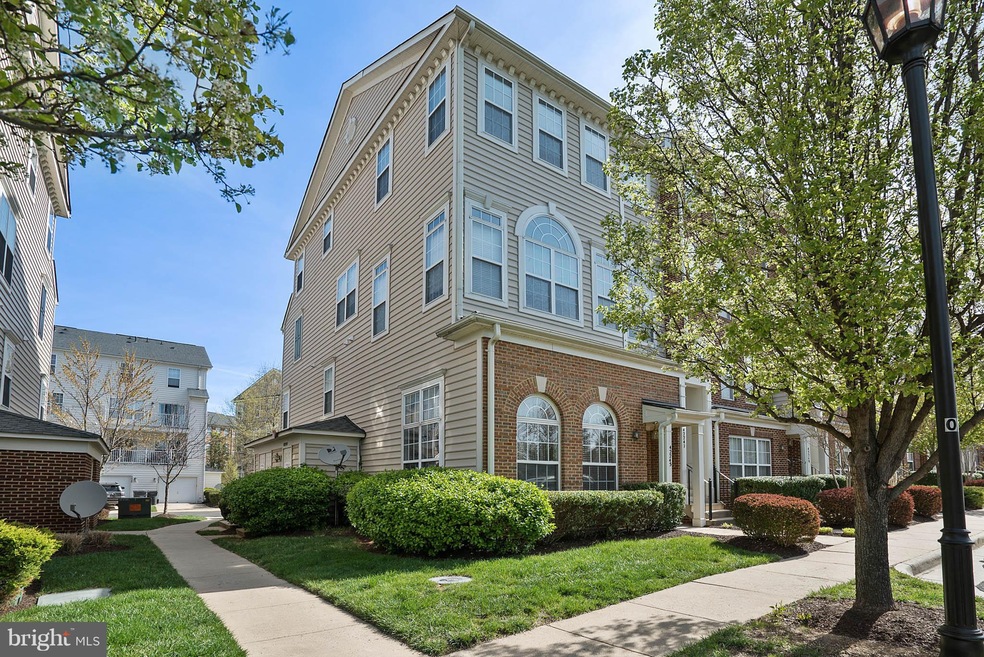 42245 Terrazzo Terrace, Stone Ridge, VA 20105 - photo 1