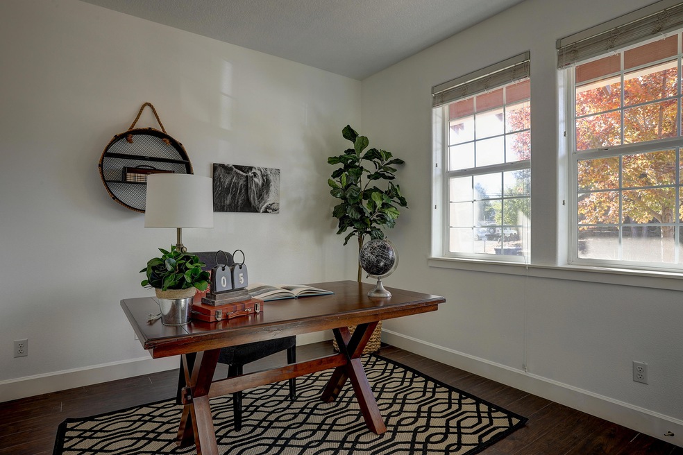 61472 Brosterhous Rd, Bend, OR 97702 - photo 1