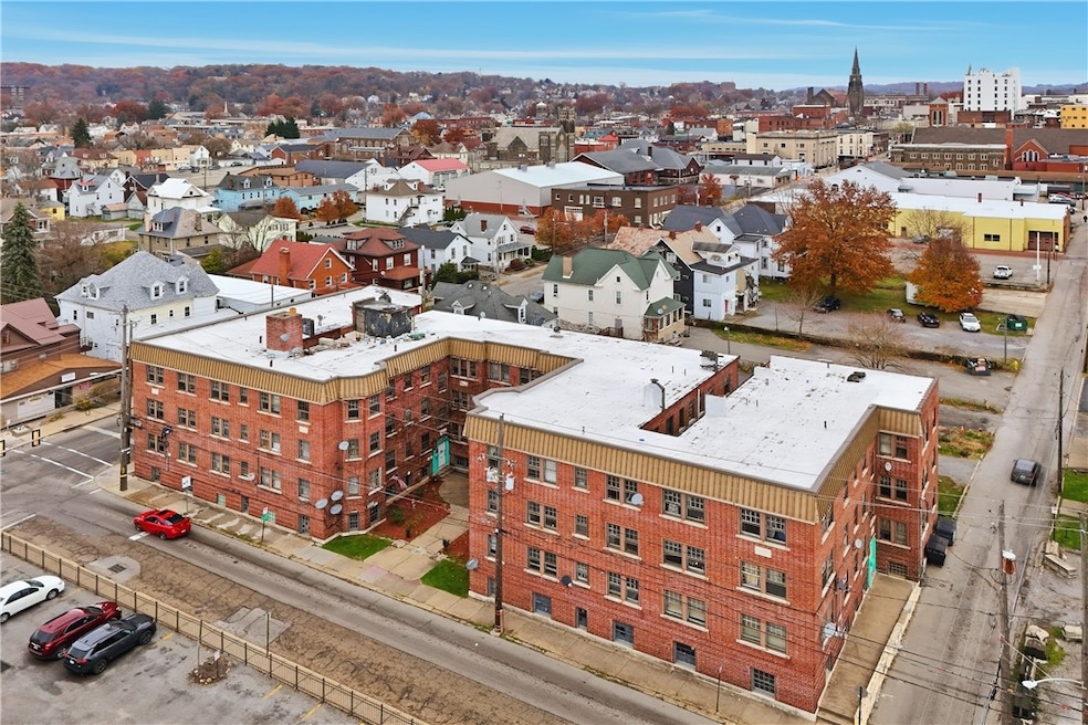 325 W Jefferson St, Butler, PA 16001 - photo 1