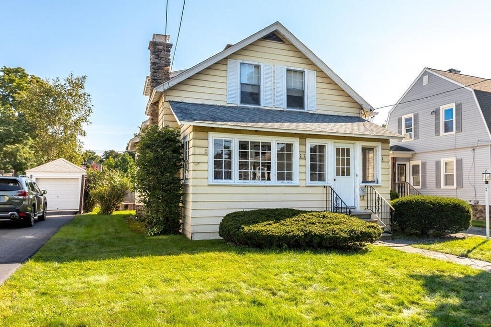 9 Calumet Ave, Worcester, MA 01606 - photo 1