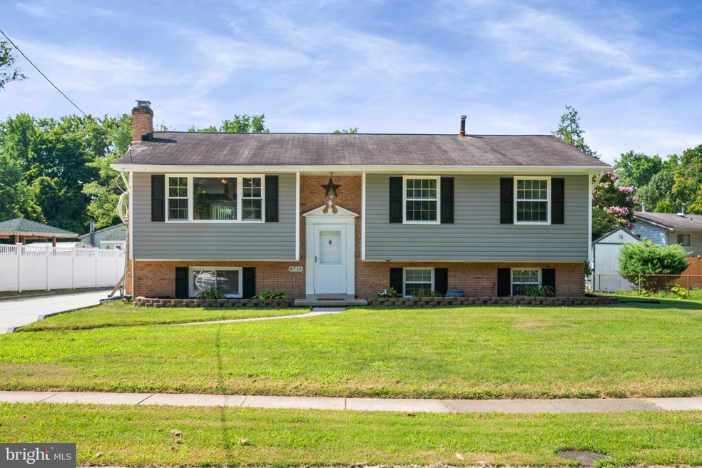 8710 Lagrange St, Lorton, VA 22079 - photo 1