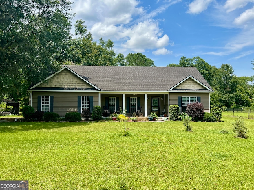 24 Robert Day Rd, Adel, GA 31620 - photo 1