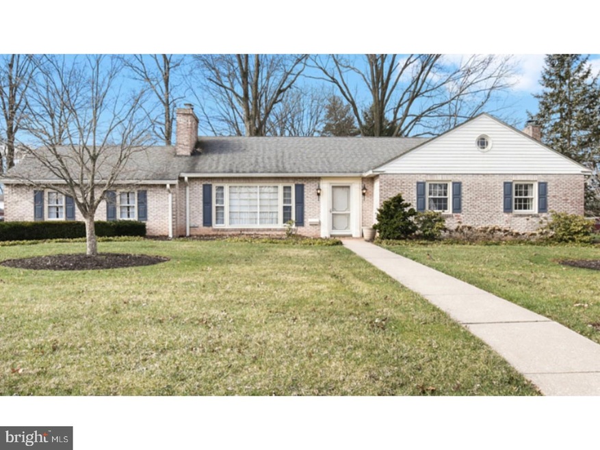 1048 York Ave, Lansdale, PA 19446 - photo 1