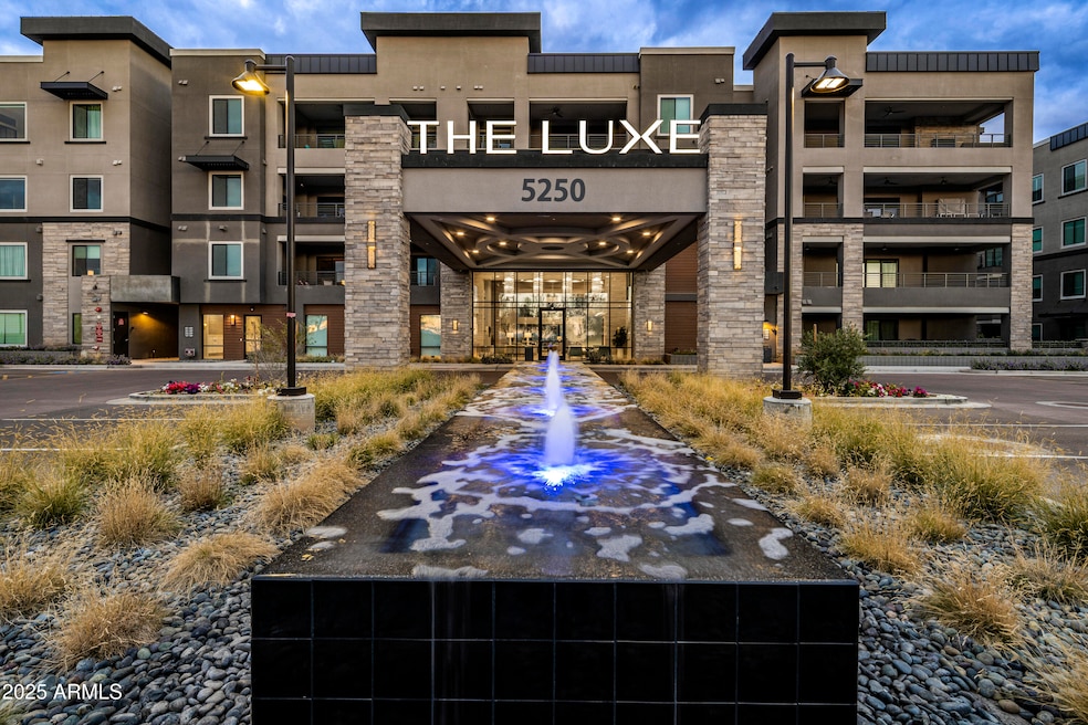 The Luxe at Desert Ridge (Phase 1 - 4) unit 137, Phoenix, AZ 85054 - photo 1