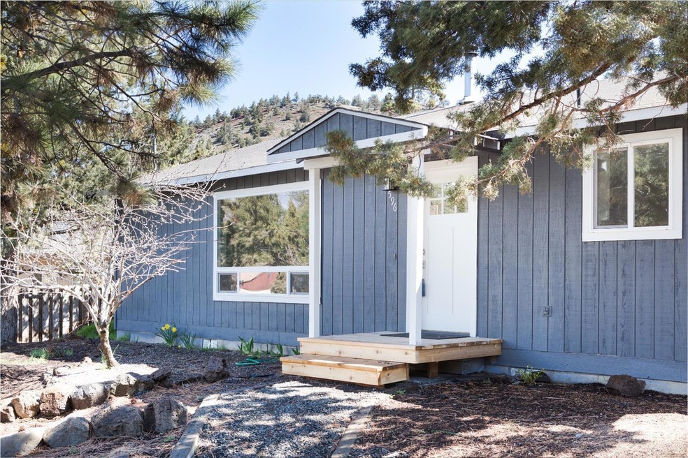 596 NE 12th St, Bend, OR 97701 - photo 1