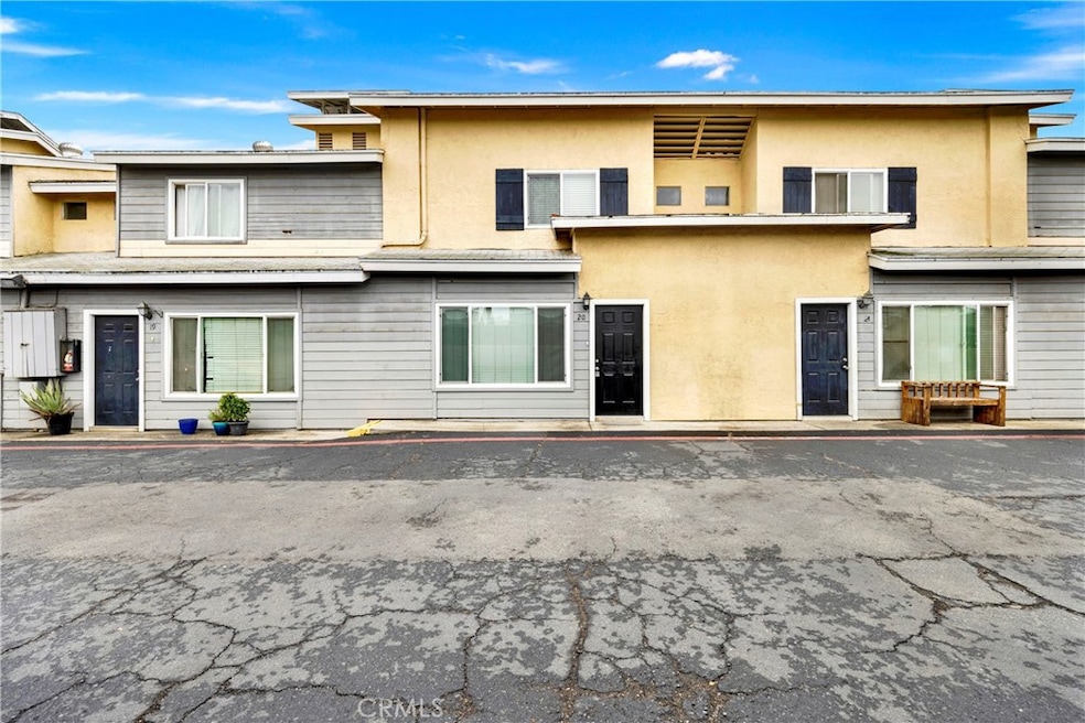 980 E Mission Ave unit 20, Escondido, CA 92025 - photo 1