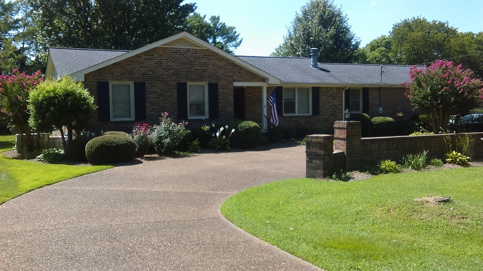 THIS IS IT...ALMOST 3/4 ACRE LEVEL LOT IN NOLENSVILLE! 3 to 5 WALK TO THE NEW REC CENTER & POOL! 5 TO 10 MINUTE WALK TO SOCCER, BASEBALL, & RESTAURANTS!